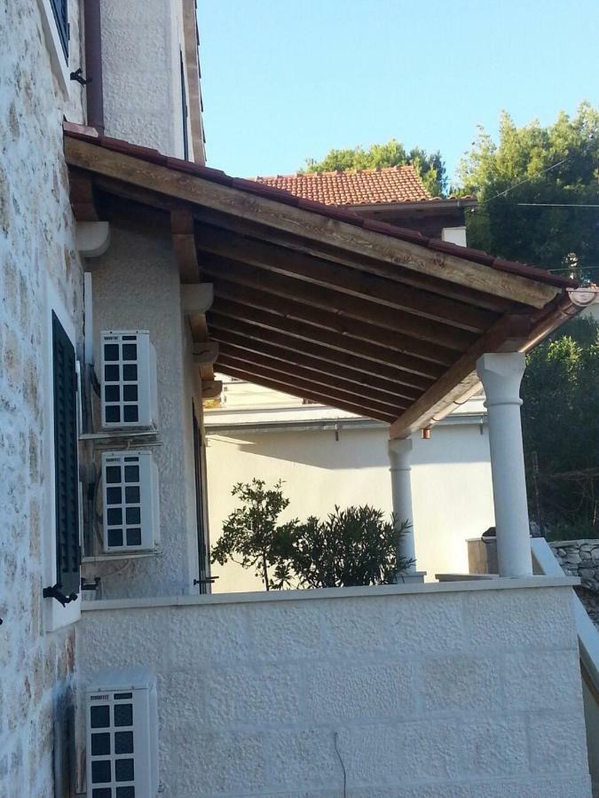Villa Anna Milna  Εξωτερικό φωτογραφία