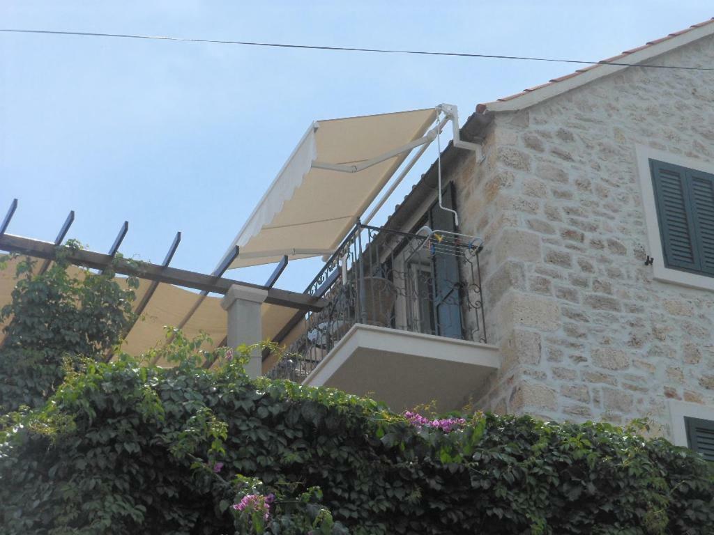 Villa Anna Milna  Εξωτερικό φωτογραφία